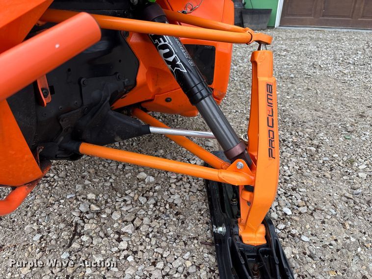 image for item FB3349 2014 Arctic Cat M8000 snowmobile