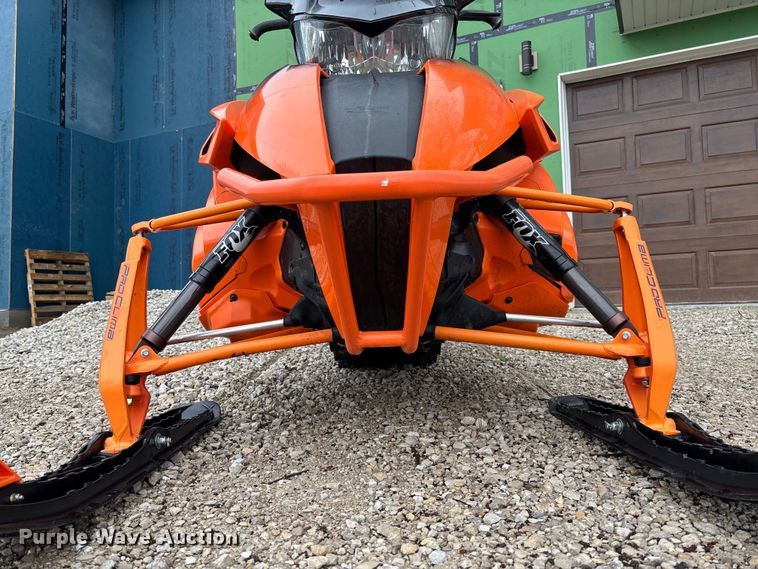 image for item FB3349 2014 Arctic Cat M8000 snowmobile