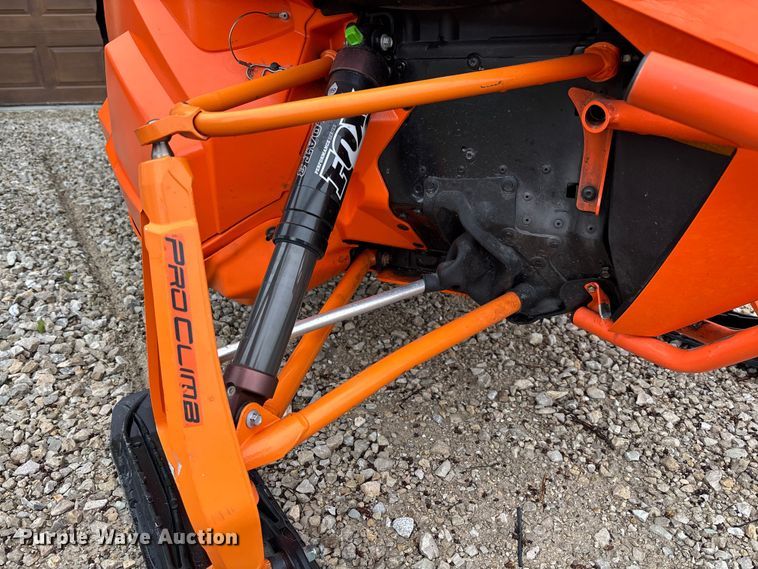 image for item FB3349 2014 Arctic Cat M8000 snowmobile