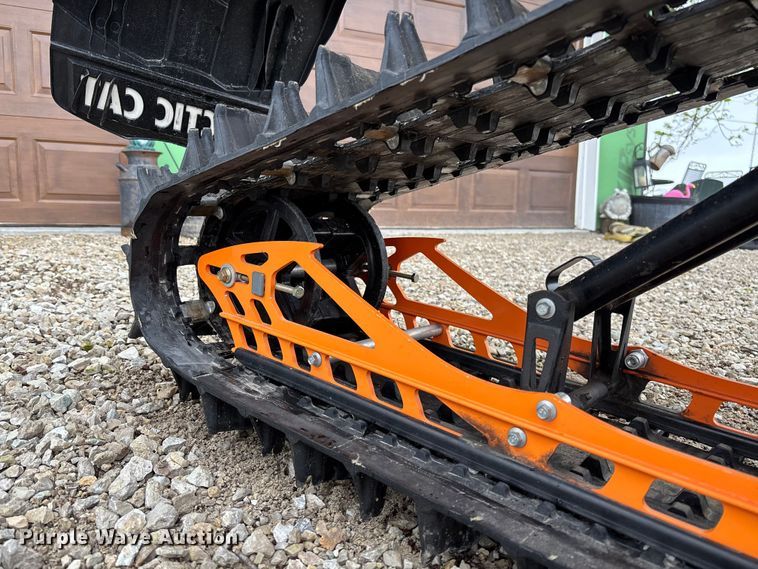 image for item FB3349 2014 Arctic Cat M8000 snowmobile