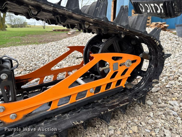 image for item FB3349 2014 Arctic Cat M8000 snowmobile