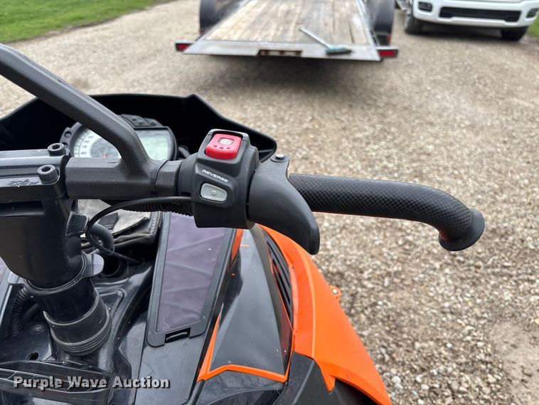 image for item FB3349 2014 Arctic Cat M8000 snowmobile