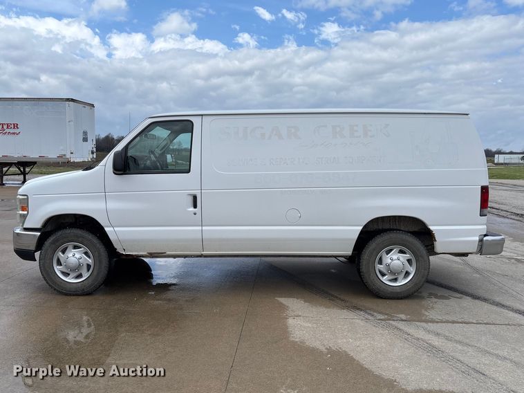 image for item FB3357 2013 Ford E350 van