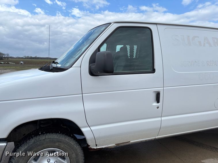 image for item FB3357 2013 Ford E350 van