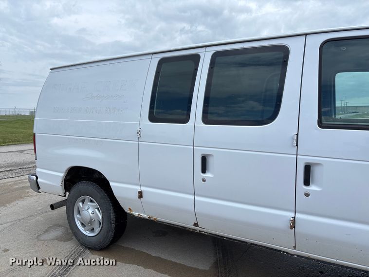 image for item FB3357 2013 Ford E350 van