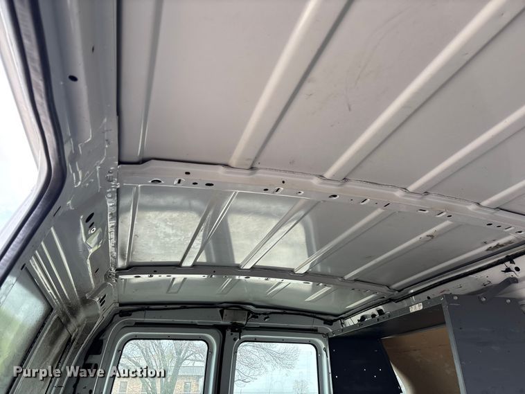 image for item FB3357 2013 Ford E350 van