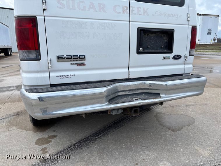 image for item FB3357 2013 Ford E350 van