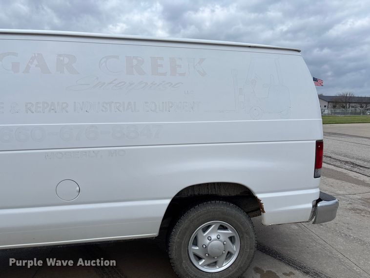 image for item FB3357 2013 Ford E350 van