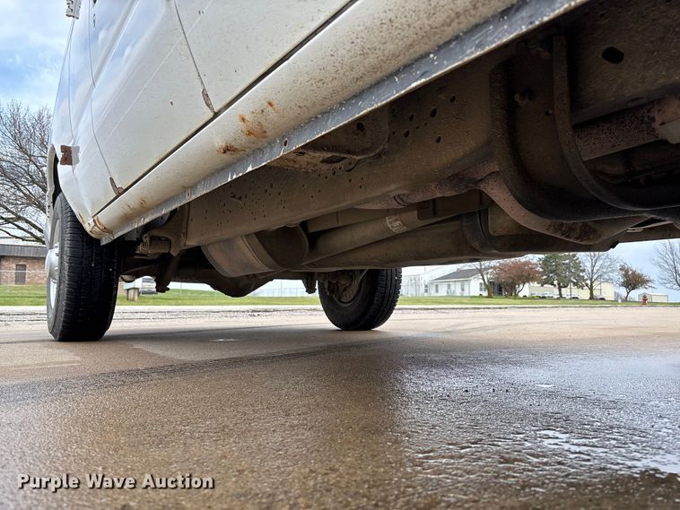 image for item FB3357 2013 Ford E350 van