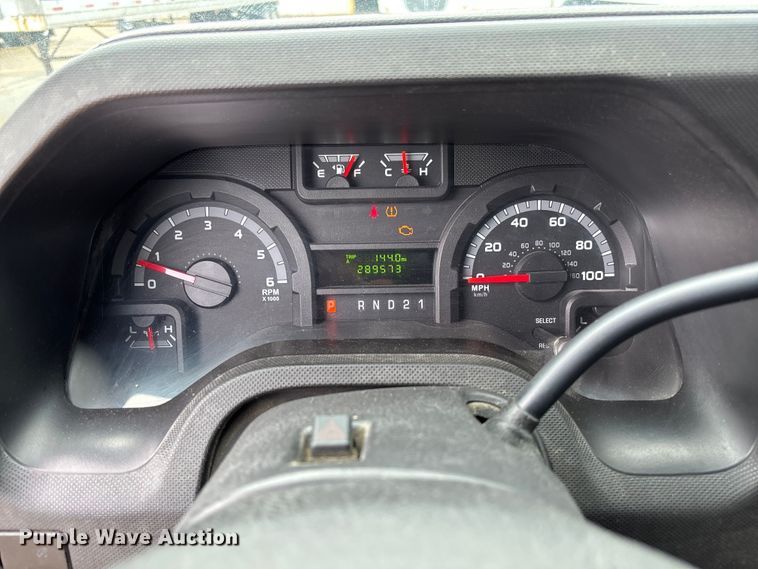 image for item FB3357 2013 Ford E350 van