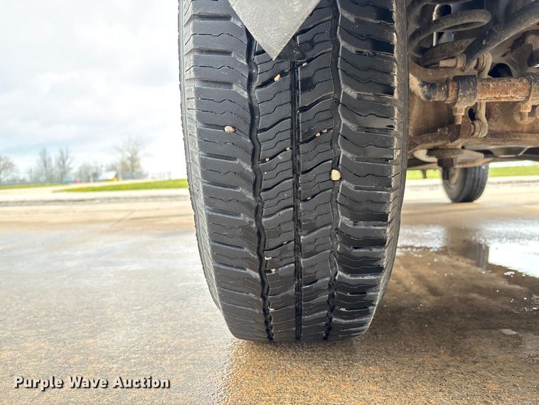 image for item FB3357 2013 Ford E350 van