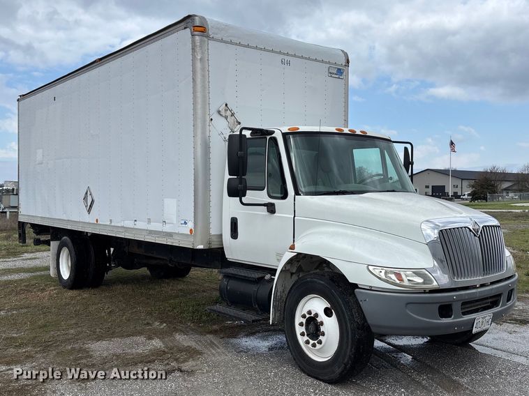 image for item FB3358 2007 International 4300 box truck