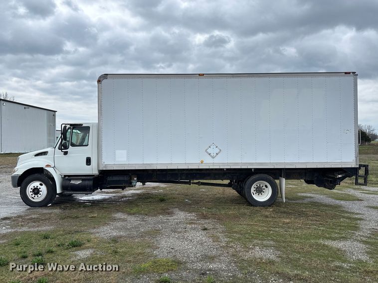 image for item FB3358 2007 International 4300 box truck