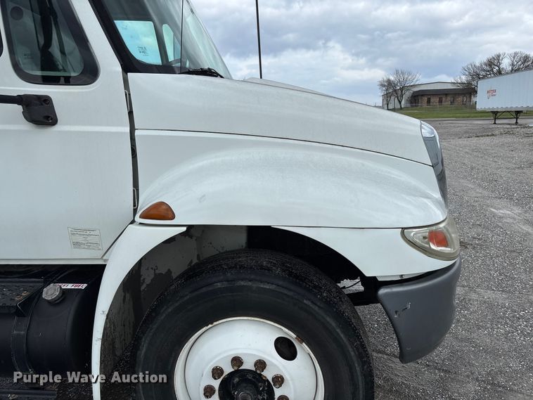 image for item FB3358 2007 International 4300 box truck