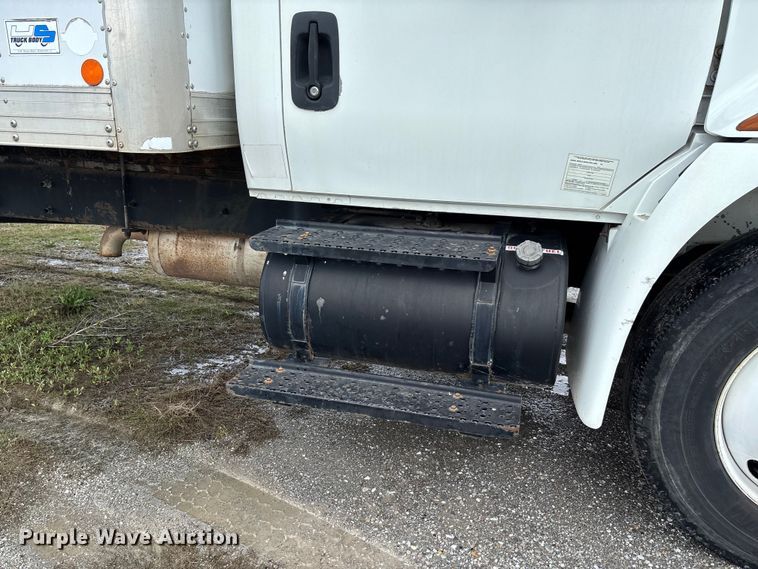 image for item FB3358 2007 International 4300 box truck