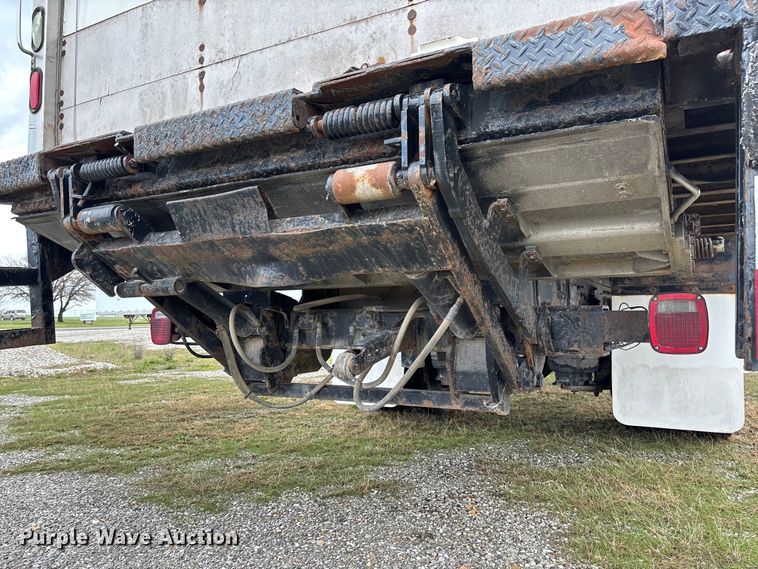 image for item FB3358 2007 International 4300 box truck