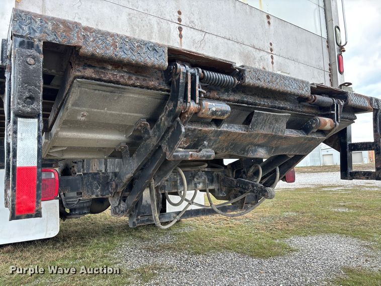 image for item FB3358 2007 International 4300 box truck