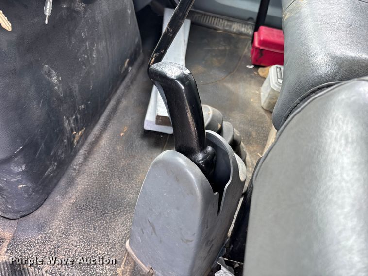 image for item FB3358 2007 International 4300 box truck