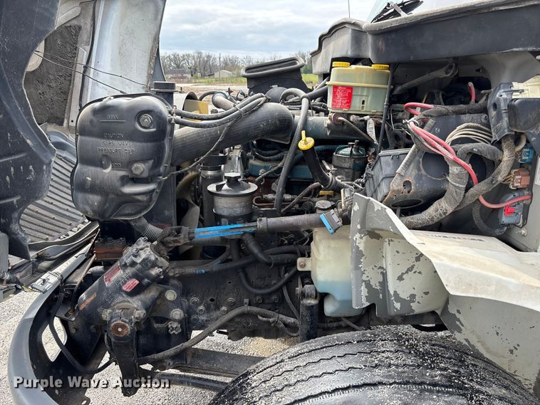 image for item FB3358 2007 International 4300 box truck