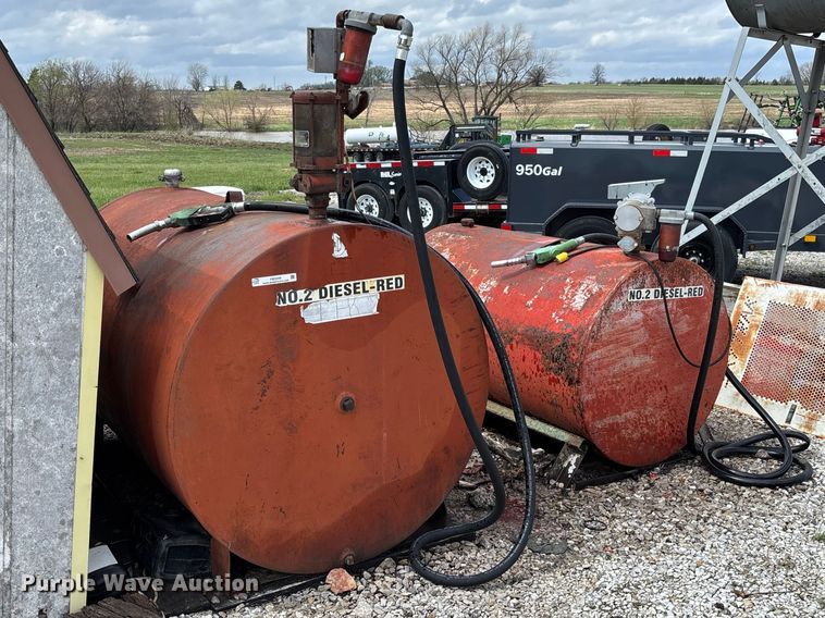 image for item FB3359 (2) fuel tanks
