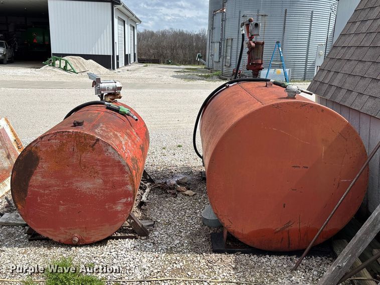 image for item FB3359 (2) fuel tanks