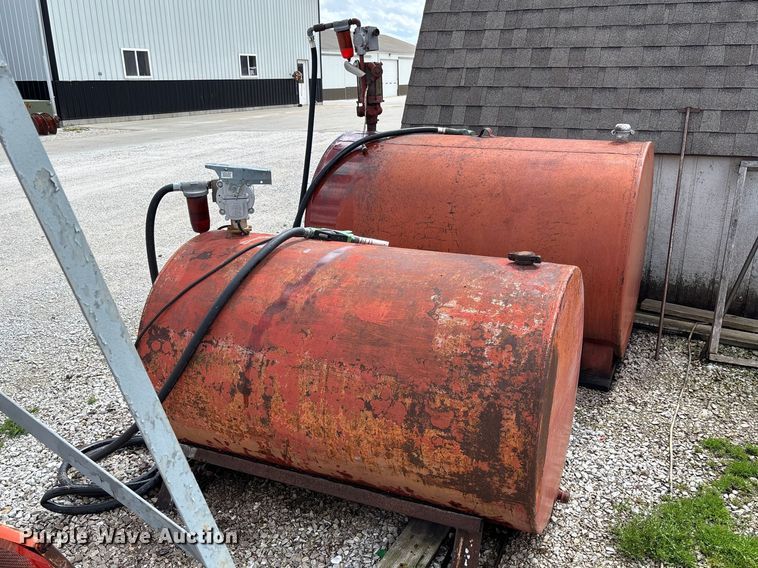 image for item FB3359 (2) fuel tanks
