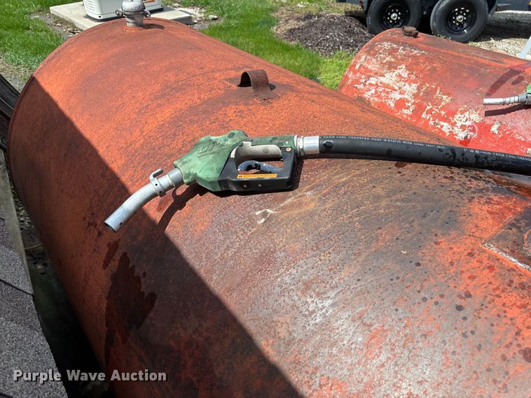 image for item FB3359 (2) fuel tanks