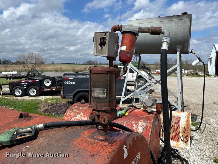 image for item FB3359 (2) fuel tanks