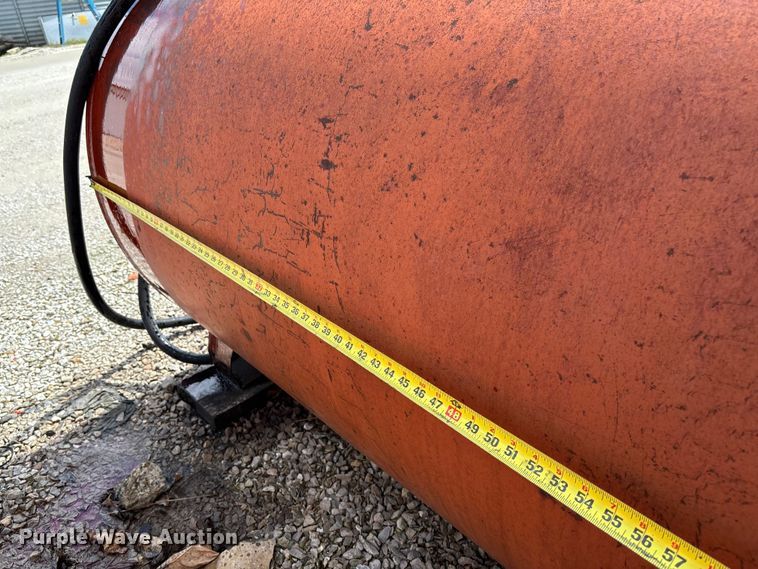 image for item FB3359 (2) fuel tanks