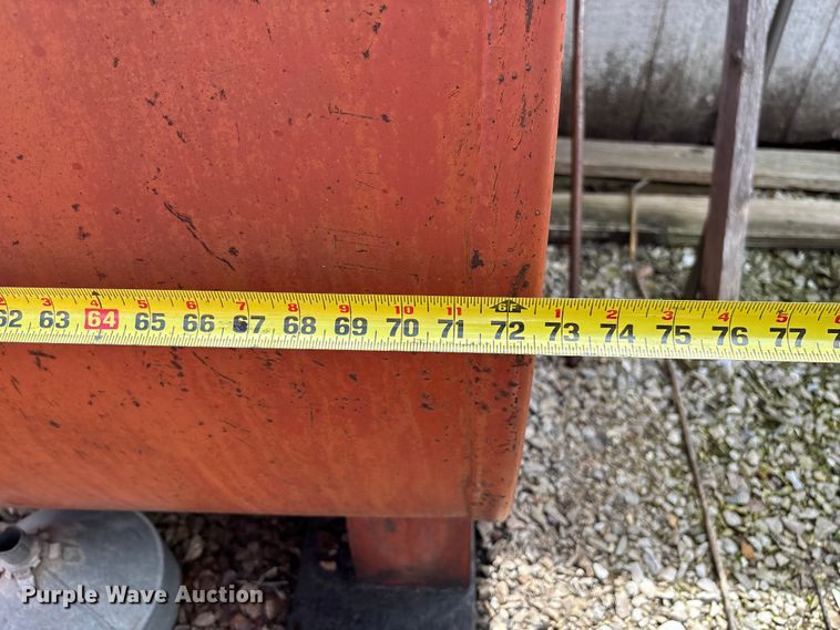 image for item FB3359 (2) fuel tanks