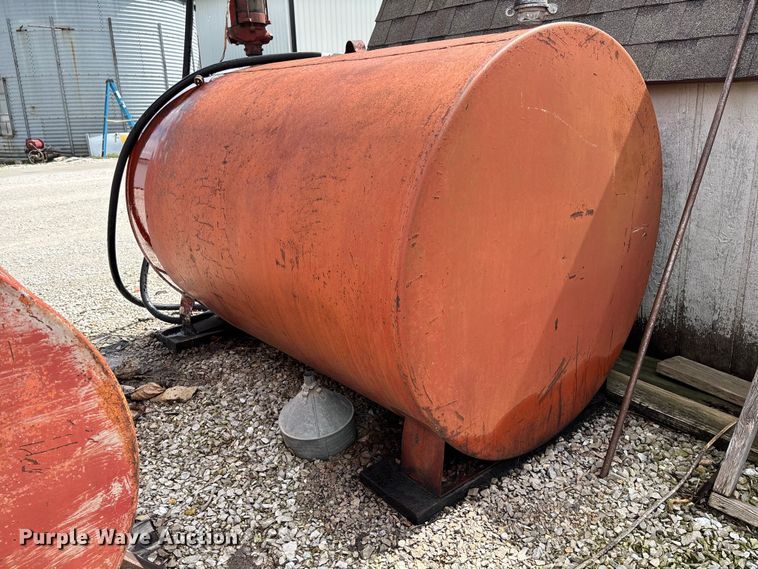image for item FB3359 (2) fuel tanks