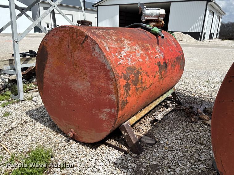 image for item FB3359 (2) fuel tanks