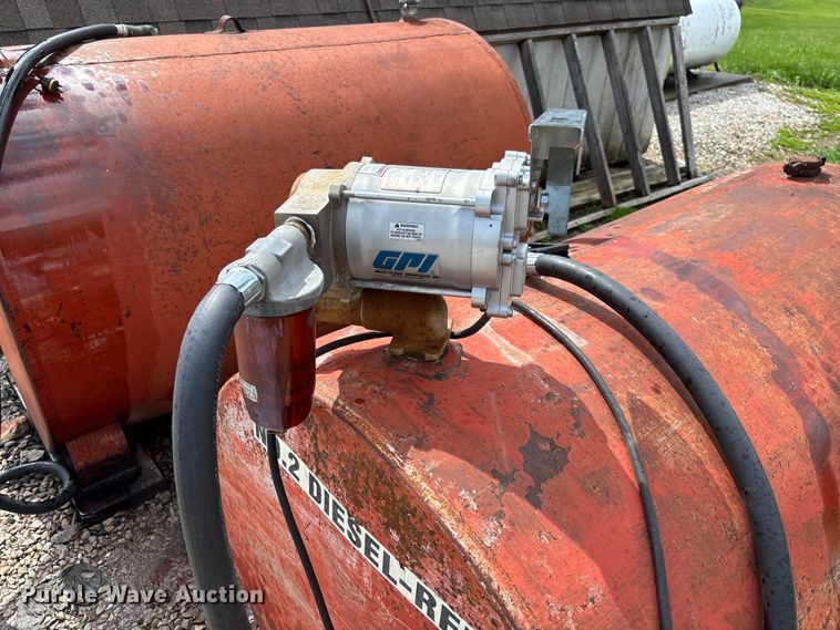 image for item FB3359 (2) fuel tanks