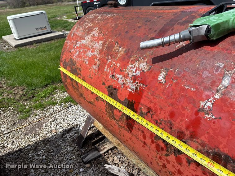 image for item FB3359 (2) fuel tanks