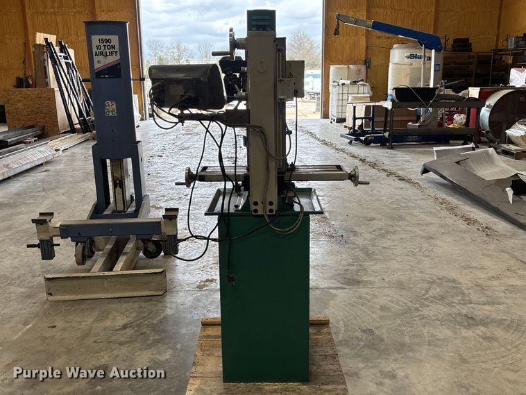 image for item FB3361 2023 Grizzly Industrial G0759 milling machine