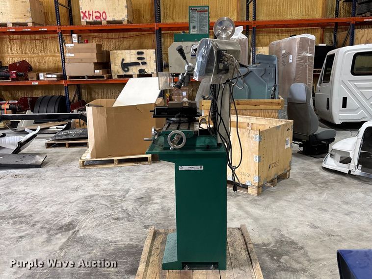 image for item FB3361 2023 Grizzly Industrial G0759 milling machine