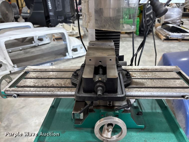 image for item FB3361 2023 Grizzly Industrial G0759 milling machine
