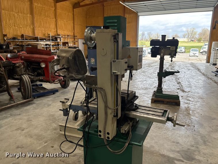 image for item FB3361 2023 Grizzly Industrial G0759 milling machine