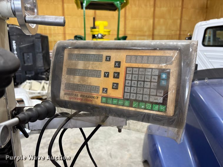 image for item FB3361 2023 Grizzly Industrial G0759 milling machine