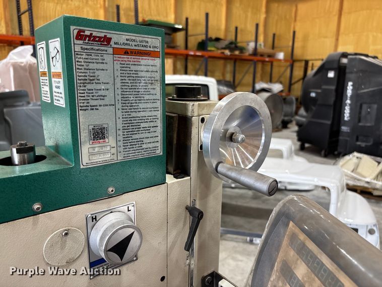 image for item FB3361 2023 Grizzly Industrial G0759 milling machine