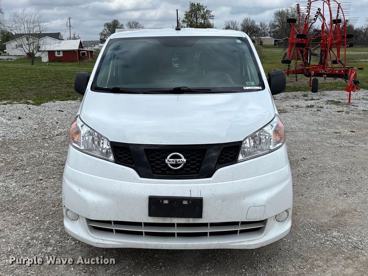 image for item FB3364 2021 Nissan NV200 van