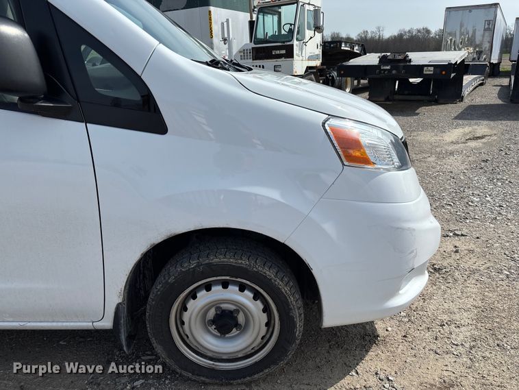image for item FB3364 2021 Nissan NV200 van