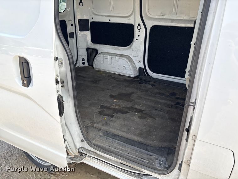image for item FB3364 2021 Nissan NV200 van
