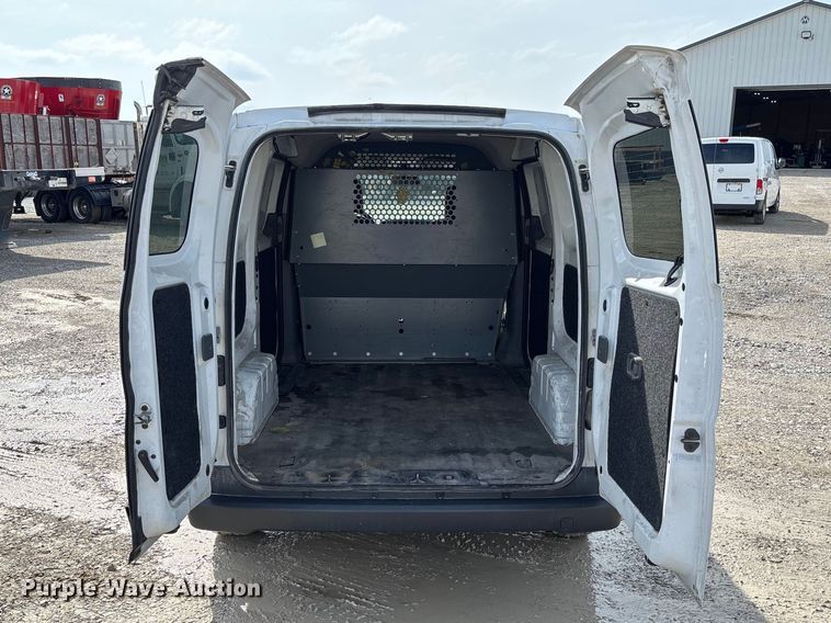 image for item FB3364 2021 Nissan NV200 van