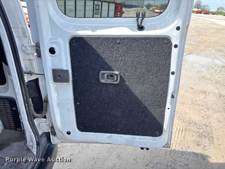 image for item FB3364 2021 Nissan NV200 van