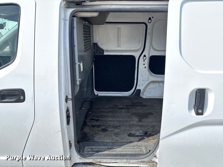 image for item FB3364 2021 Nissan NV200 van