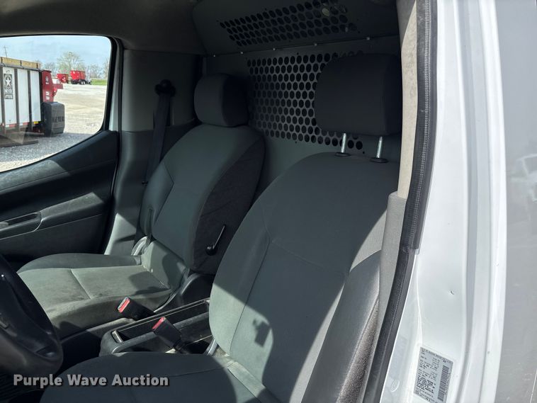 image for item FB3364 2021 Nissan NV200 van