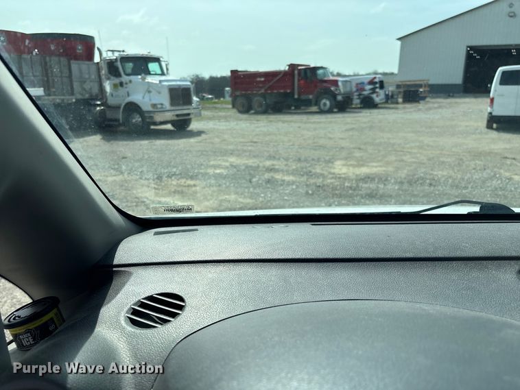 image for item FB3364 2021 Nissan NV200 van
