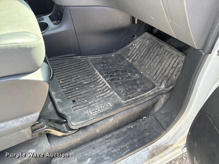 image for item FB3364 2021 Nissan NV200 van