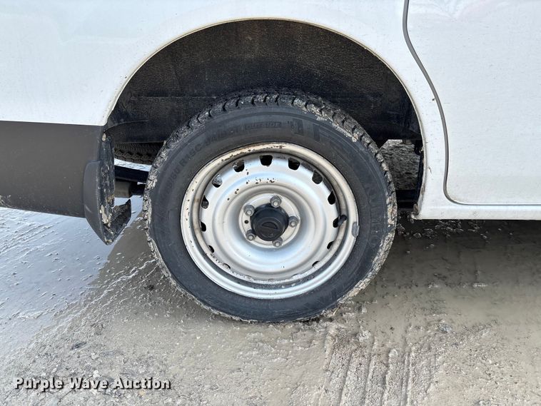 image for item FB3364 2021 Nissan NV200 van